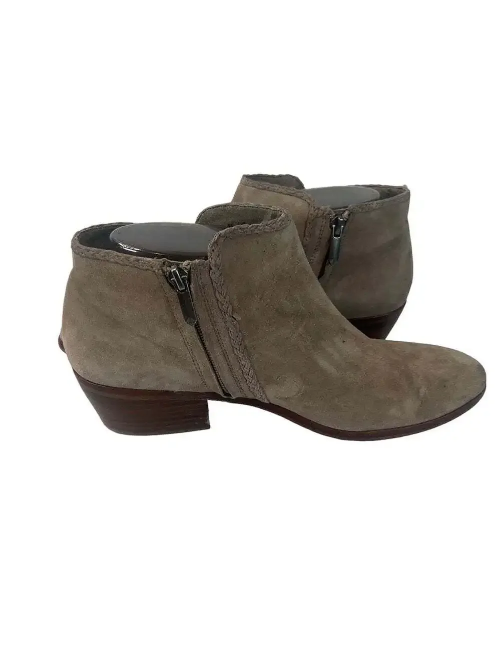 Sam Edelman step into